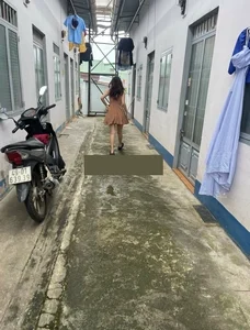 Cuối cùng cũng gạ đụ được em sinh viên non tơ cùng dẫy trọ