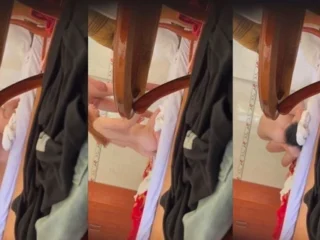 Quay lén check hàng được em gái lồn hồng da trắng dáng ngon